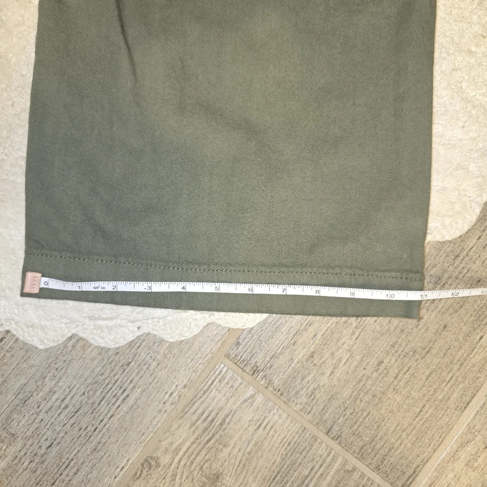 Old Navy High-Waisted Super Wide-Leg Drapey Pants - Picture 10 of 10